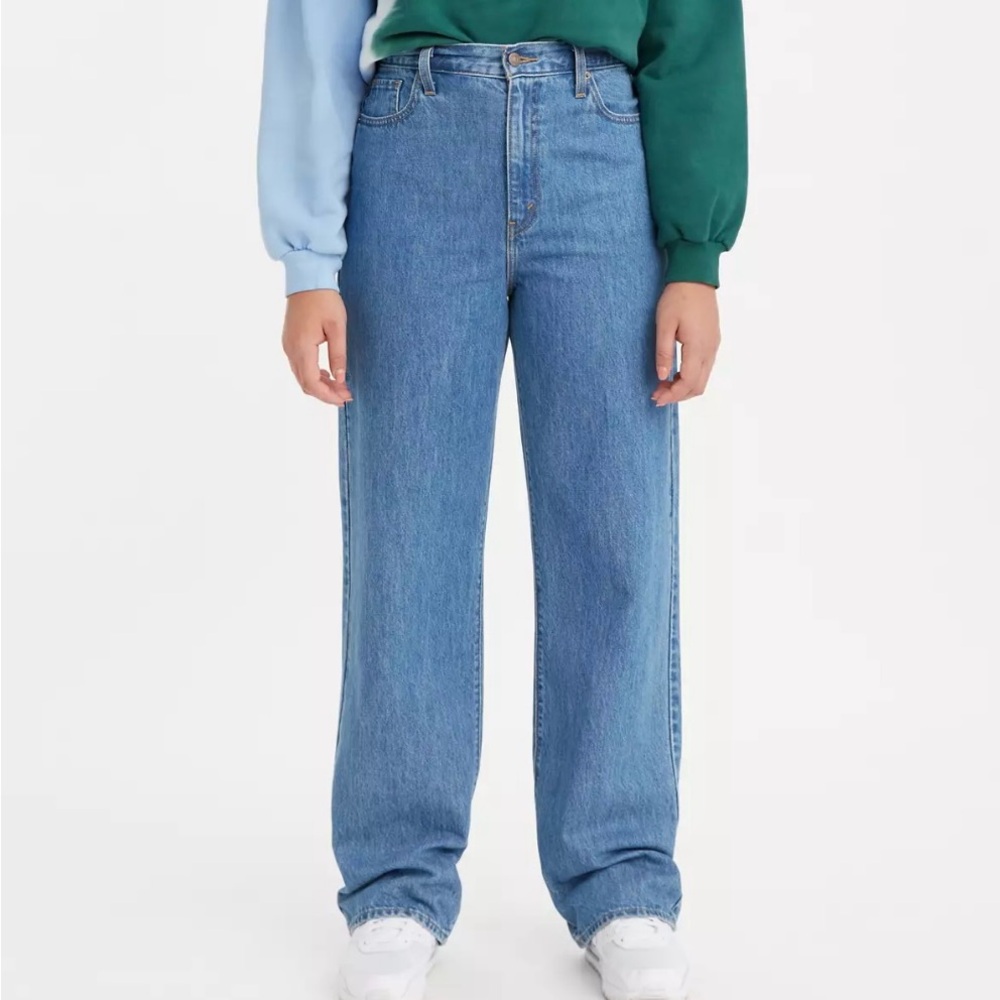 Levi’s High Waisted Straight Jeans